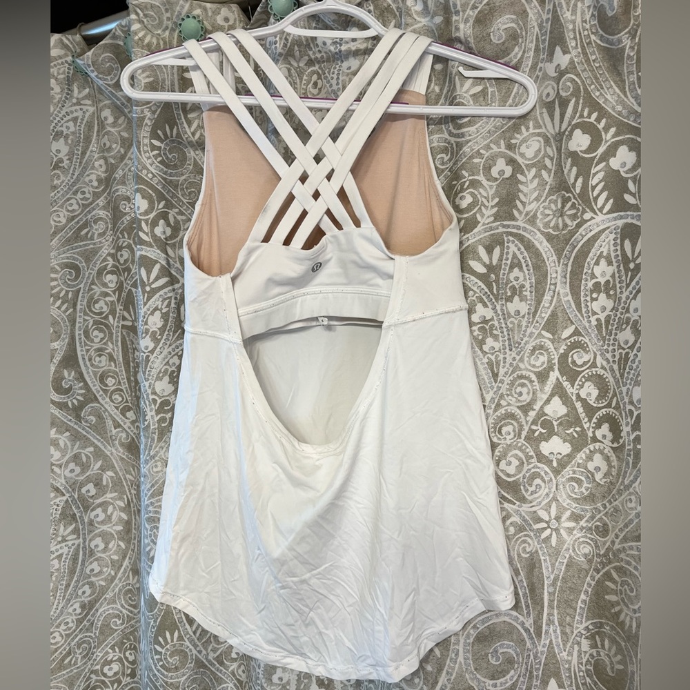 Lululemon white activewear tank top